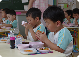 給食について